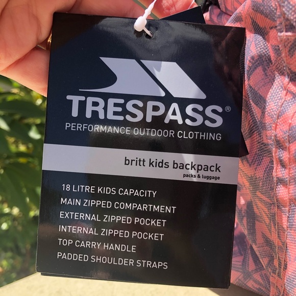 Trespass Pink Print Backpack Full Size Bag NEW - Picture 5 of 6